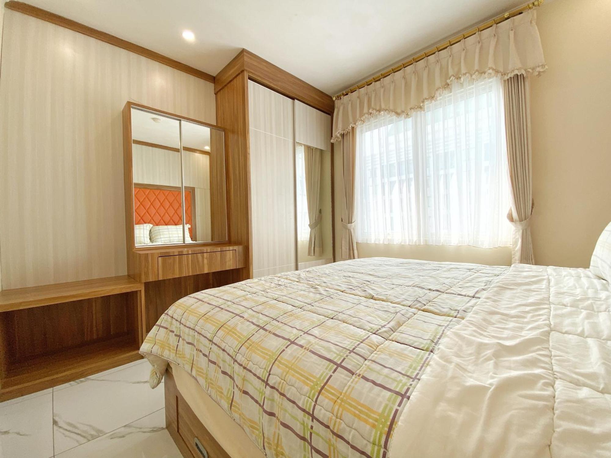 Ravarine Suite Apartment Джакарта Экстерьер фото
